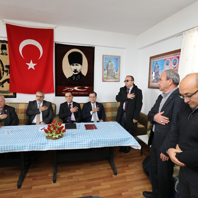Alevi-Bektaşi Kültür ve Cemevi Başkanı Özdemir, Çankırı'da ziyaretlerde bul...