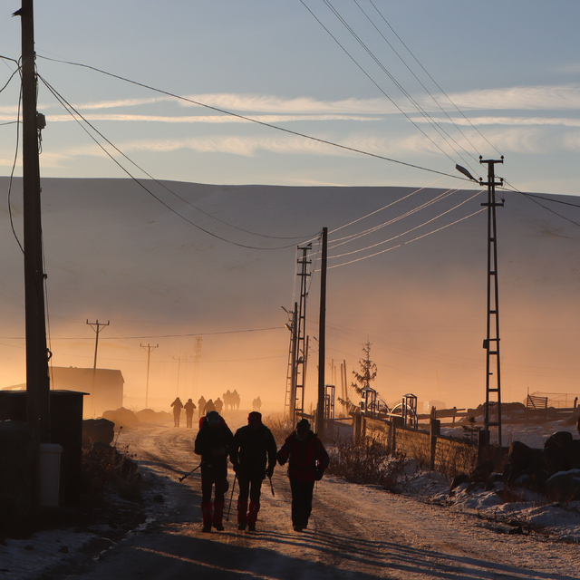 Karla kaplı Allahuekber Dağı, kış tırmanışı için dağcıları ağırlıyor