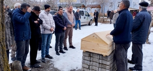 İpte asılı bulunan ortaokul öğrencisi 2 kız, toprağa verildi