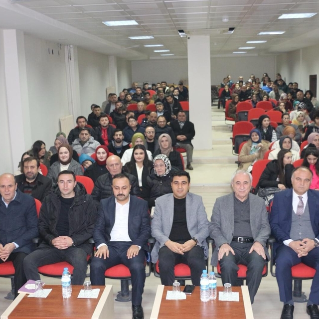 Durağan'da şiir ve söyleşi programı düzenlendi