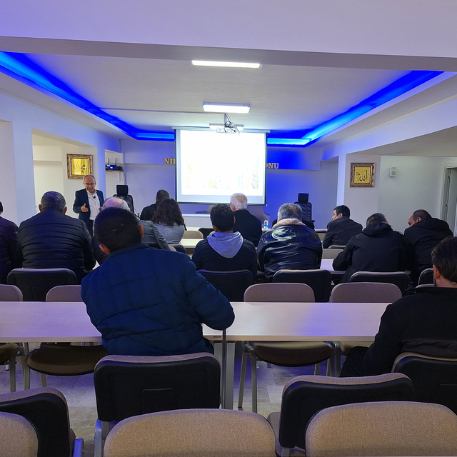 Hafik'te çiftçilere yönelik eğitim düzenlendi