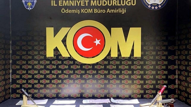 İzmir'de 4 ilçede 'tefeci' operasyonu; 7 gözaltı