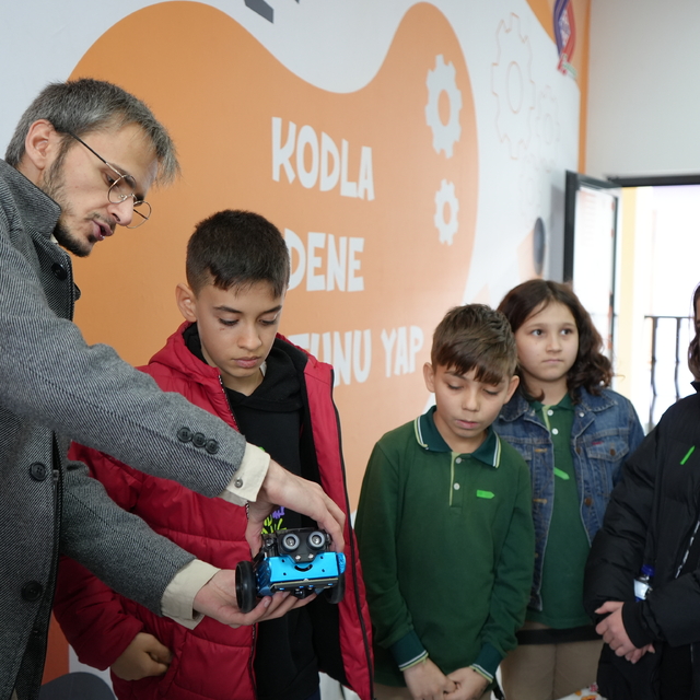 Sındırgı Belediyesi Bilim Merkezi etkinlik haftasını yoğun geçirdi