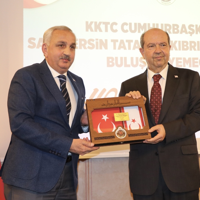 KKTC Cumhurbaşkanı Tatar, Trabzon'da Kıbrıs gazileriyle bir araya geldi: