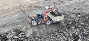 Turhal'da asfalt atıkları yeni yollara dönüyor