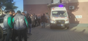 Yolun karşısına geçmek isteyen yayaya motosikletin çarpması kamerada; 3 yar...