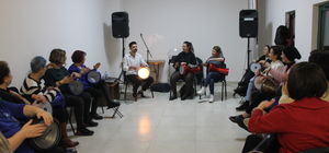 Biga'da açılan darbuka ritim kursu kadınlardan yoğun ilgi gördü