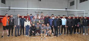 Yağlıdere'de voleybol turnuvası sona erdi