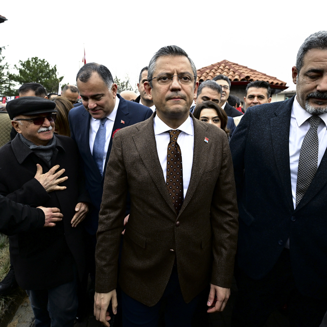 CHP Genel Başkanı Özel, gazetecilerin sorularını yanıtladı: