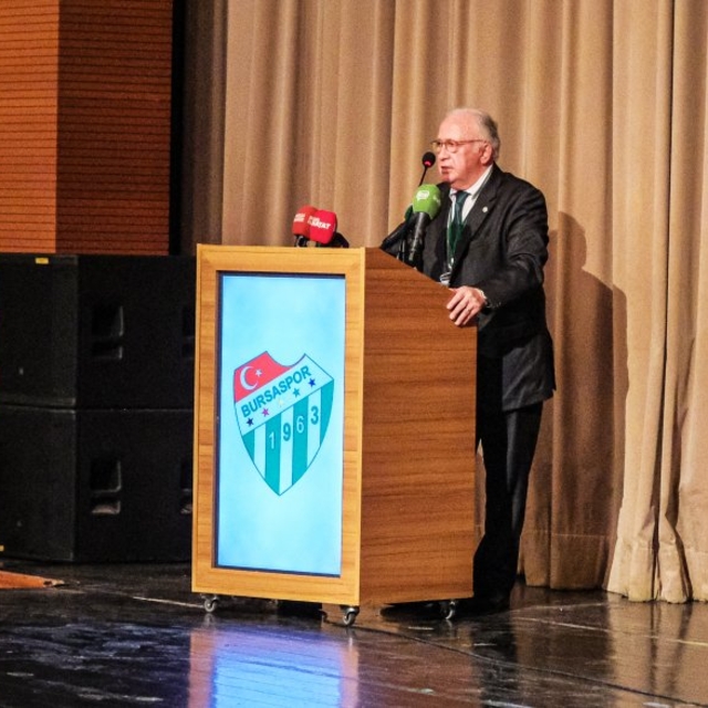 Bursaspor'un yeni başkanı Sinan Bür oldu