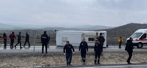 Diyarbakır'da Dicle Gençlikspor kafilesini taşıyan midibüsün devrilmesi sonucu 8 kişi yaralandı