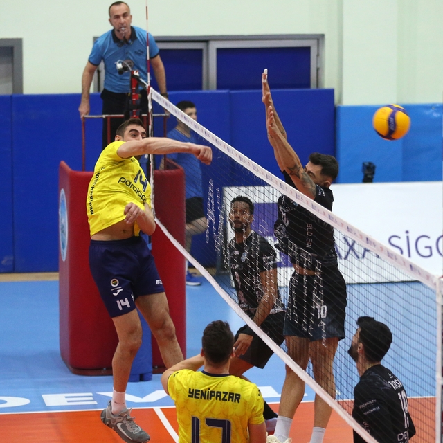 Voleybol: AXA Sigorta Efeler Ligi