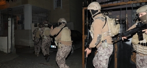 Mersin'de gümrük kaçağı telefon satanlara operasyon; 13 gözaltı