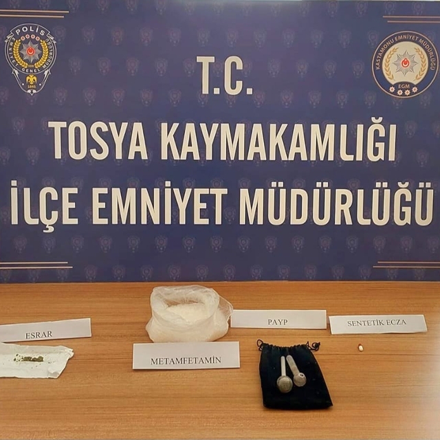 Kastamonu'da uyuşturucuyla yakalanan 2 şüpheli tutuklandı