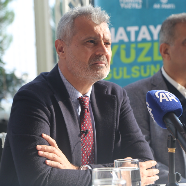 AK Parti Hatay Büyükşehir Belediye Başkan Adayı Öntürk, basınla buluştu: