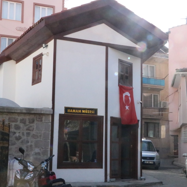 Sandıklı'da tarihi hamam, restorasyon sonrası müze oldu