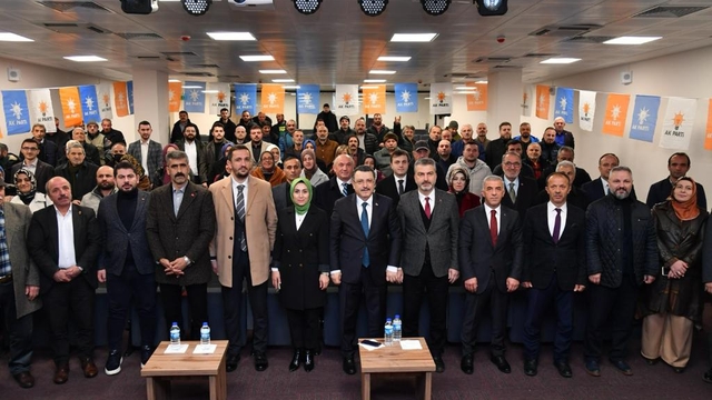  AK Parti Trabzon Büyükşehir Belediye Başkan adayı Genç, ziyaretlerde bulundu
