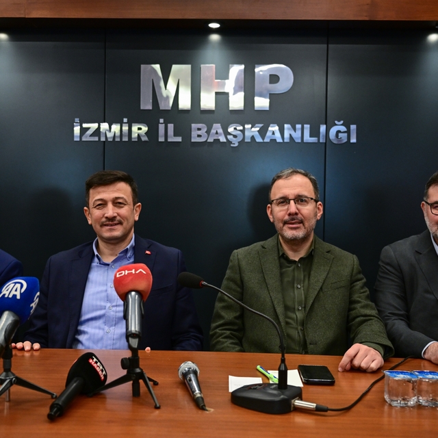 AK Parti İzmir Büyükşehir Belediye Başkan adayı Dağ'dan MHP'ye ziyaret