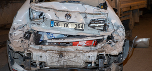 Ankara'da freni patlayan kamyon 10 araca çarptı, 3 kişi yaralandı