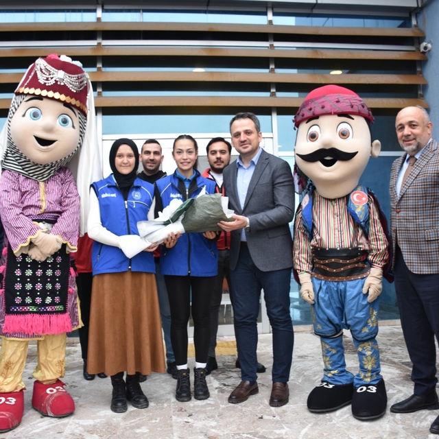 Gençlik ve Spor Bakan Yardımcısı Eminoğlu, Afyonkarahisar'da gençlerle bulu...