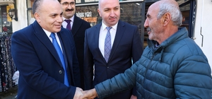 Artvin Valisi Ünsal, Ardanuç'ta esnafla bir araya geldi
