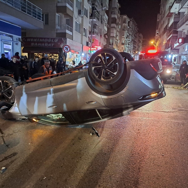 Otomobille husumetlisinden kaçarken sırtından vuruldu, hastaneye giderken k...