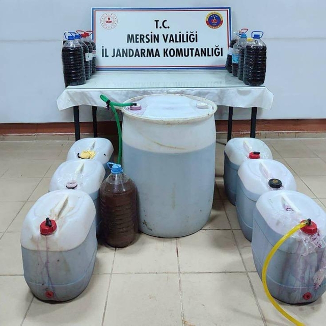 Mersin'de sahte içki operasyonunda 3 şüpheli yakalandı