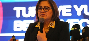 Gaziantep Büyükşehir Belediye Başkanı Şahin, gazetecilerle bir araya geldi