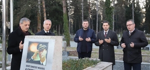 Emniyet Müdürü Okkan, şehit edilişinin 23'üncü yılında mezarı başında anıld...