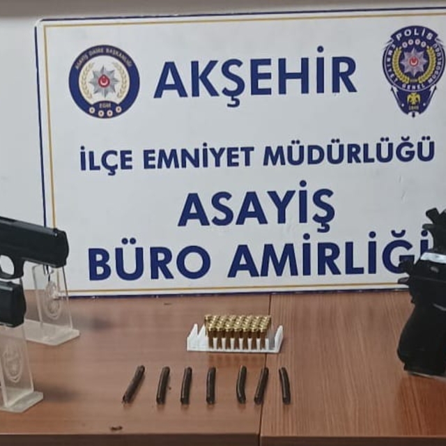 Akşehir'de fason silah ele geçirildi