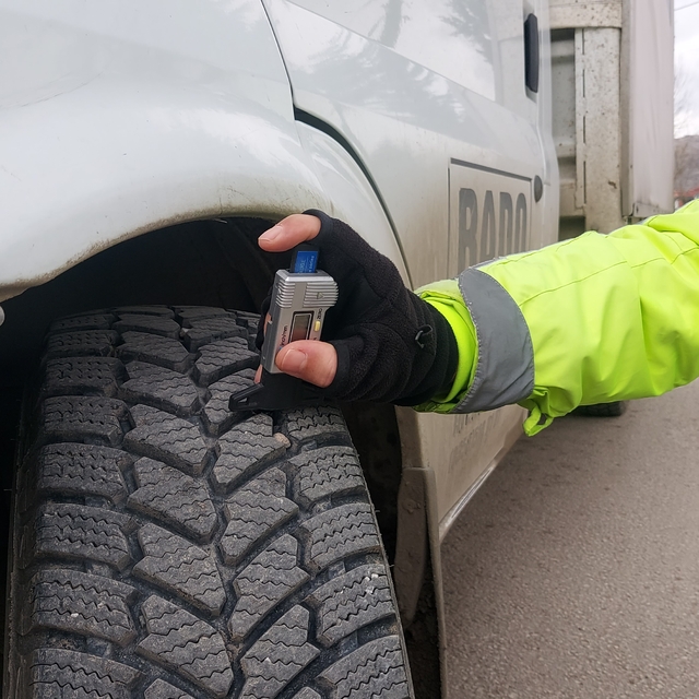 Gümüşhacıköy'de "zorunlu kış lastiği" denetimi yapıldı