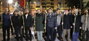 Elazığ'da 24 Ocak depreminin 4. yılında meşaleli yürüyüş düzenlendi