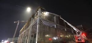 Mersin'de fabrika inşaatında çıkan yangın kontrol altına alındı
