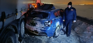 Iğdır´da karlı yolda kayan otomobil TIR'a çarptı: 1 ölü, 1 yaralı