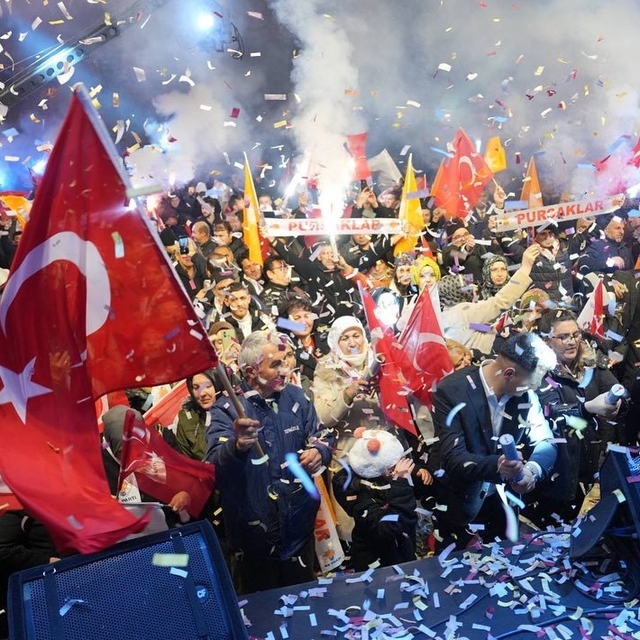 AK Parti Pursaklar Belediye Başkan adayı Çetin, ilçede coşkuyla karşılandı