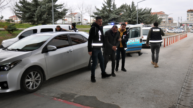 Tesis sahibi, silah ticaretinden tutuklandı