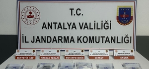 Antalya'da uyuşturucu operasyonunda yakalanan zanlı tutuklandı