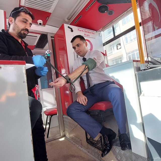 Çemişgezek'te vatandaşlar kan bağışında bulundu