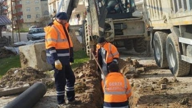 Gerze Belediye Başkanı Şensoy altyapı çalışmalarını inceledi