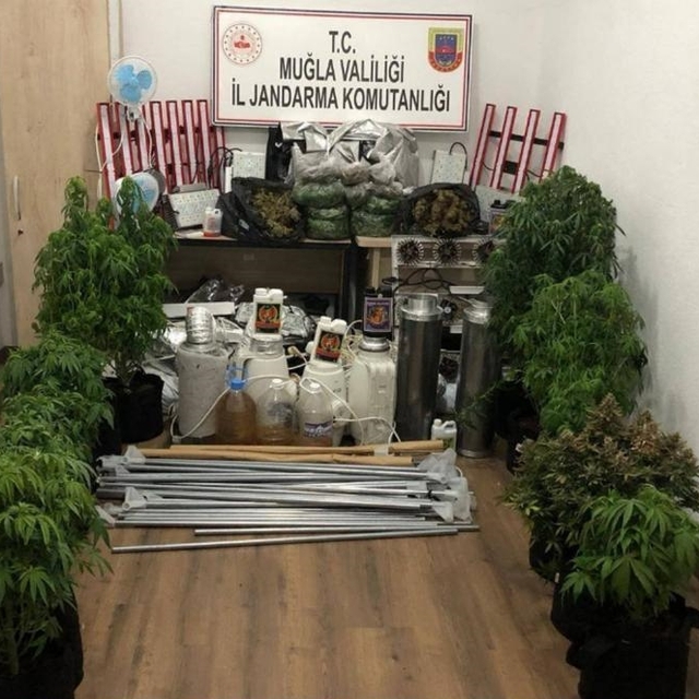 Muğla'da prefabrik konteynerde 4 kilo 690 gram uyuşturucu ele geçirildi