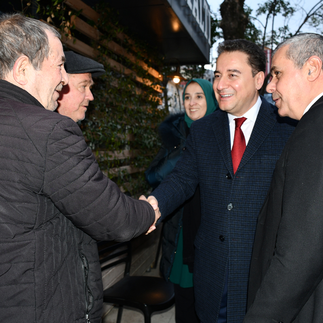 DEVA Partisi Genel Başkanı Babacan Bilecik'te esnafı ziyaret etti