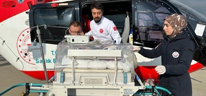 Şırnak´ta ambulans helikopter, zatürre teşhisi konulan 2 aylık Nehir için havalandı