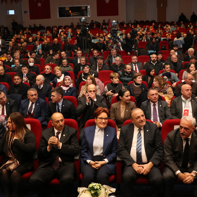 İYİ Parti Genel Başkanı Akşener, Erzurum'da belediye başkan adaylarını tanı...