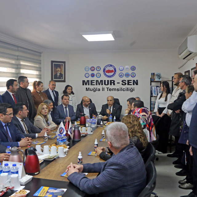 GÜNCELLEME - AK Parti Muğla Büyükşehir Belediye Başkanı adayı Ayaydın, ziya...