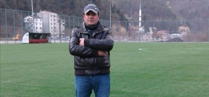 Üzerine kaya düşen kamyonet şarampole yuvarlandı; sürücü öldü, kızı yaralı