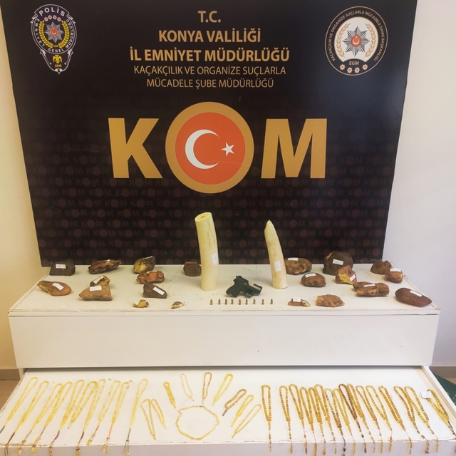 Konya'da kaçakçılık operasyonlarında 13 şüpheli yakalandı