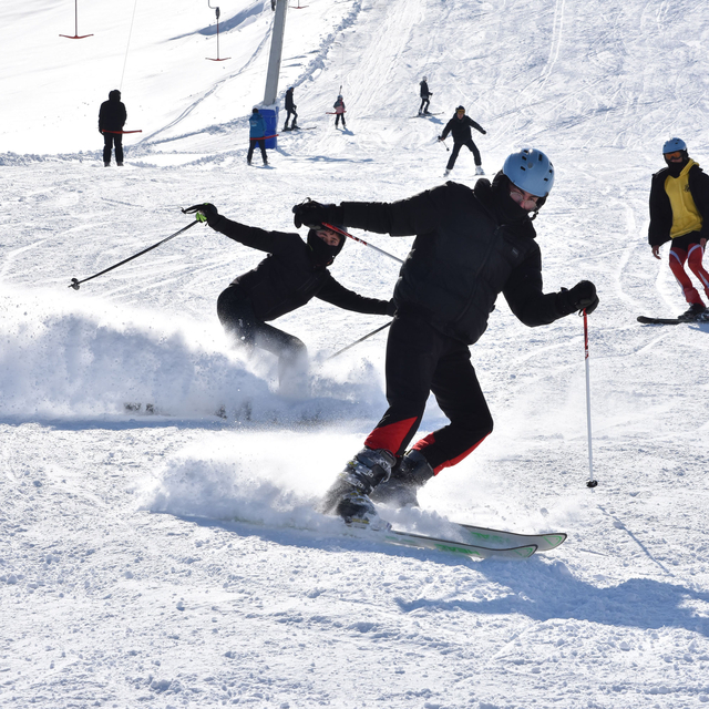 Bitlis'te kayak merkezinde 'sömestir' yoğunluğu