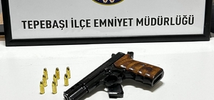 Eskişehir'de ruhsatsız tabanca ele geçirildi