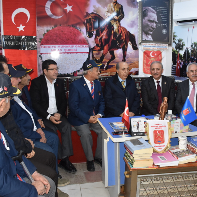 AK Parti Muğla Büyükşehir Belediye Başkan adayı Ayaydın, seçim çalışmaların...