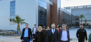 Antalya İl Sağlık Müdürü Ekingen, Döşemealtı'nda şantiyeleri gezdi